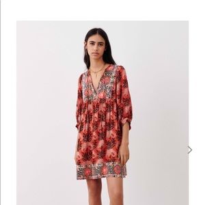 Ba&sh Gaia dress, worn once for 2 hours.  Great style.